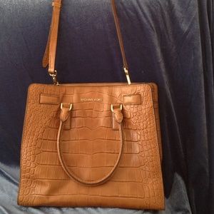 Authentic Michael Kors  leather Purse